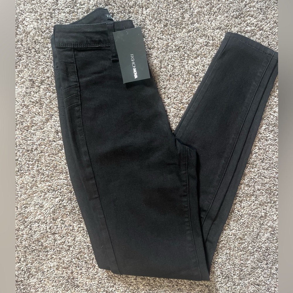Women’s Fashion Nova‎ Black Jeans Size 1 New With Tags